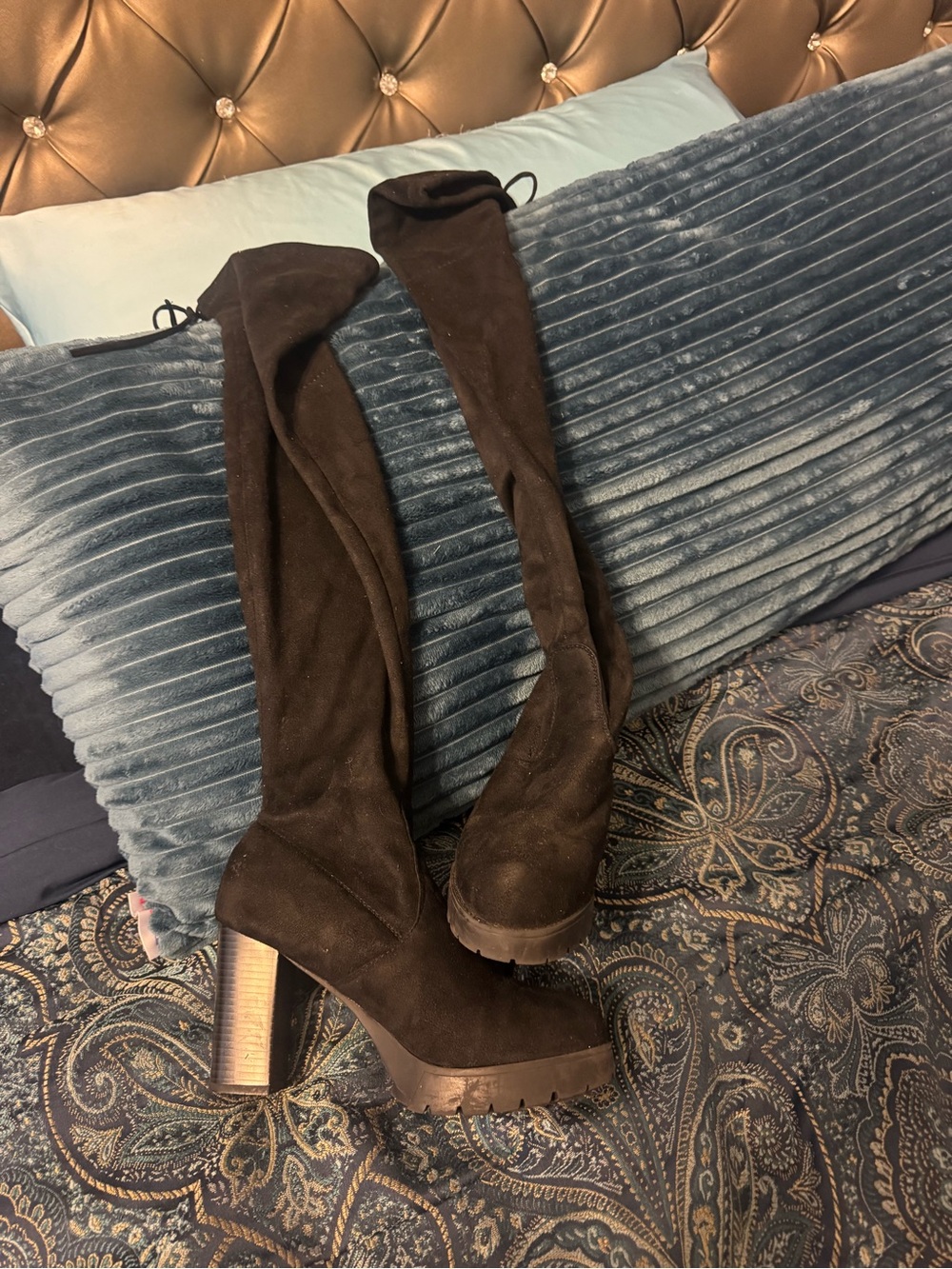 Over-the-Knee Chunky Heel Boots in black